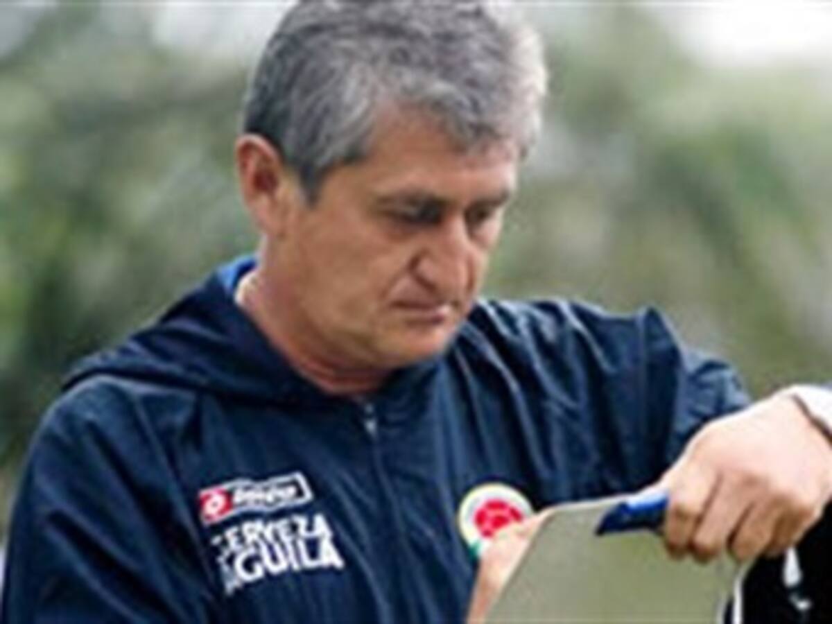 Eduardo Lara perfila equipo de Colombia ante Bolivia, con Ospina y Falcao