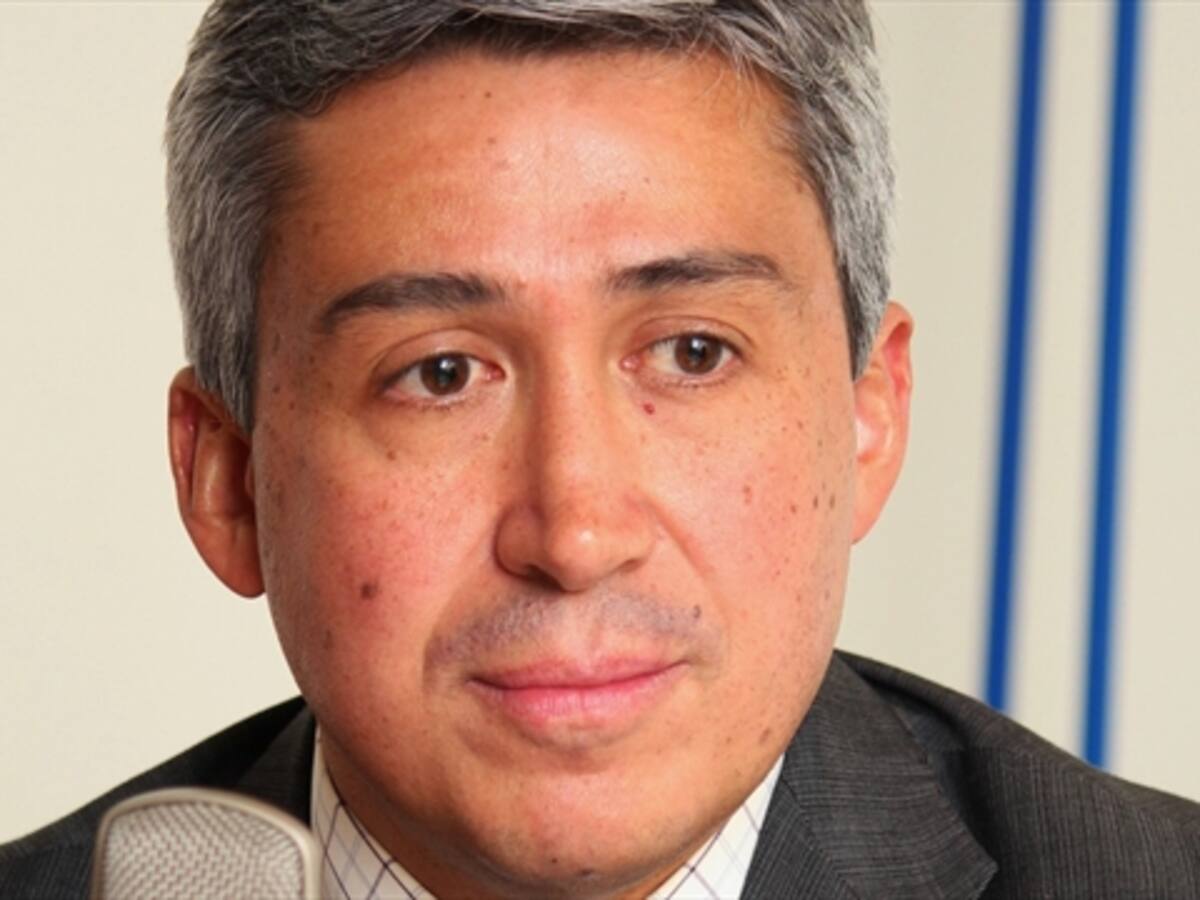 El modelo de negociación bajo el fuego hizo crisis: Hernando Herrera