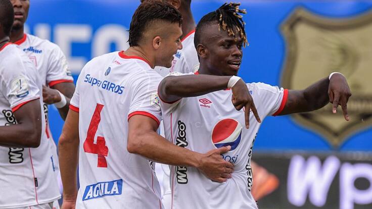 Déinner Quiñones: "Demostré que puedo jugar de 10 también"