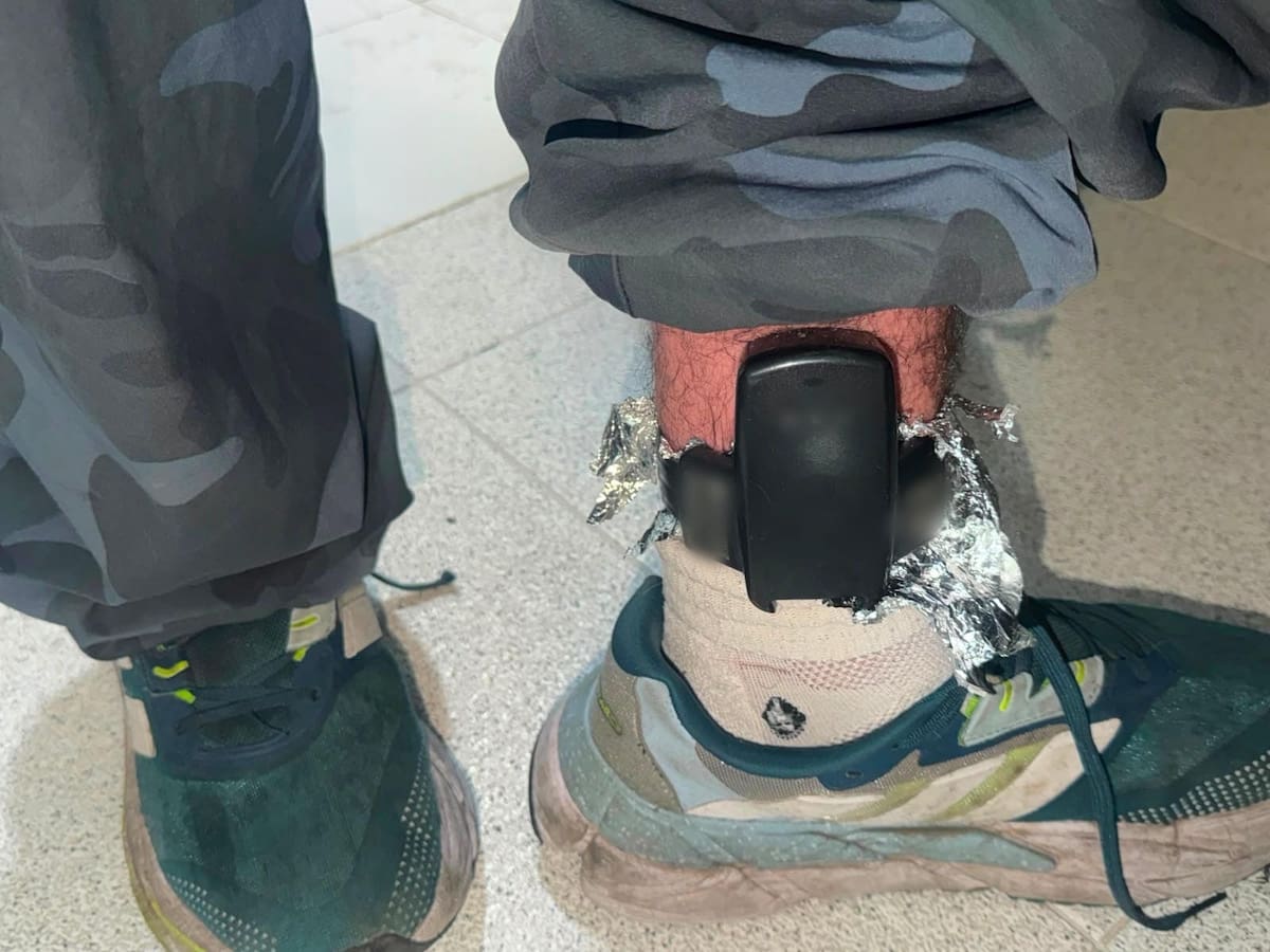 Con brazalete cubierto con aluminio capturan en Chapinero a hombre con domiciliaria por homicidio