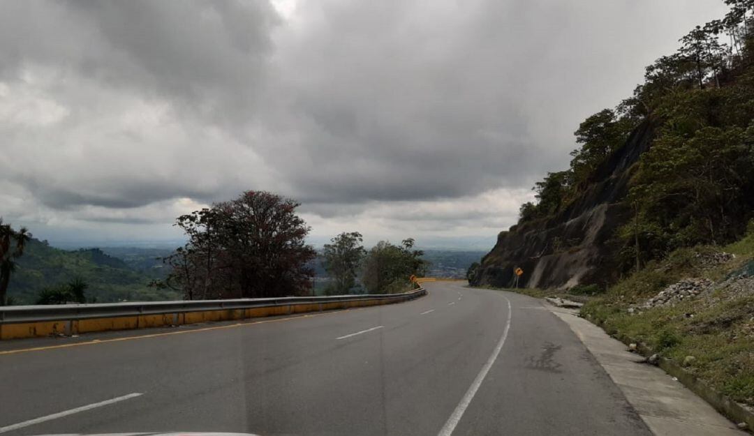 Sus quejas, denuncias o noticias en la línea WhatsApp 3155681277