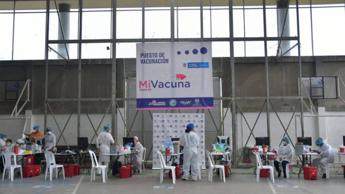 ¡Ojo! la vacunación en Cali no se detiene en la Semana Mayor