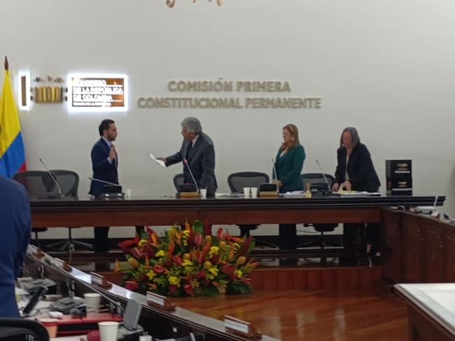 Enrique Gómez, elegido presidente de Comisión Primera de Senado; Cambio Radical asume vicepresidencia. Foto: Suministrada.