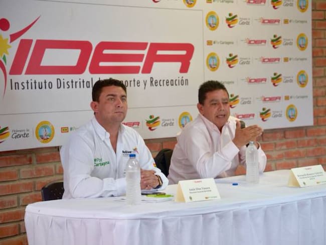 Acuerdo entreIder y Liga de Fútbol de Bolívar por uso y administración del estadio de San Fernando