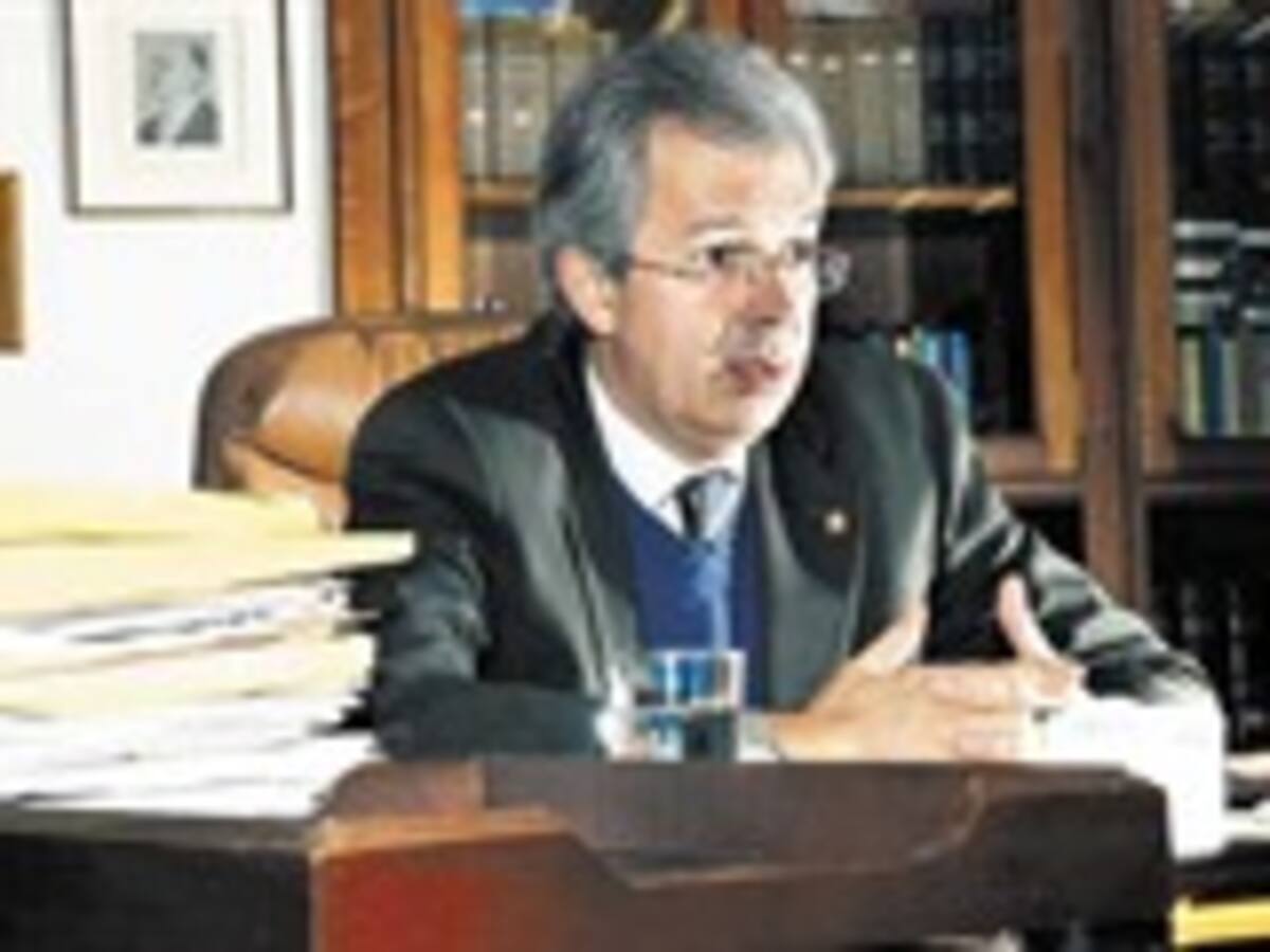 Jaime Arrubla en desacuerdo con proyecto que busca que el ejecutivo elija al Fiscal General
