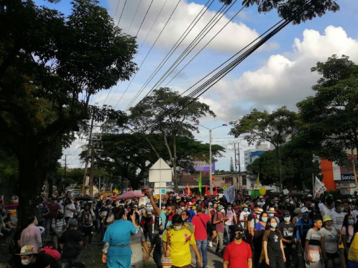 Miles de personas participaron en la marcha carnaval en Ibagué