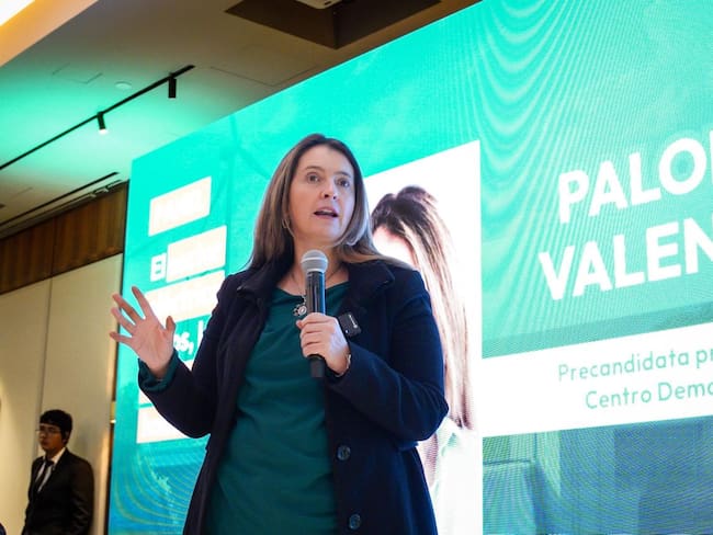 La precandidata presidencial expuso la necesidad de recuperar la autosuficiencia energética del país, en medio de su llamado a evitar un futuro racionamiento. | Foto: Caracol Radio