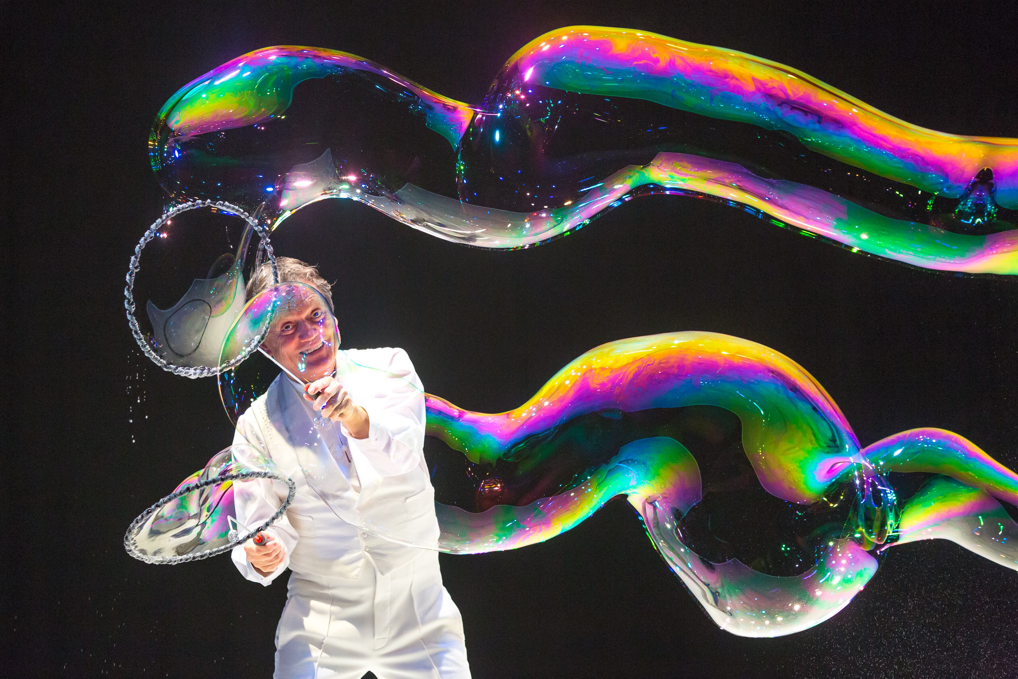 Cortesía: “Bulle à Bulle” o de “Burbuja en Burbuja”