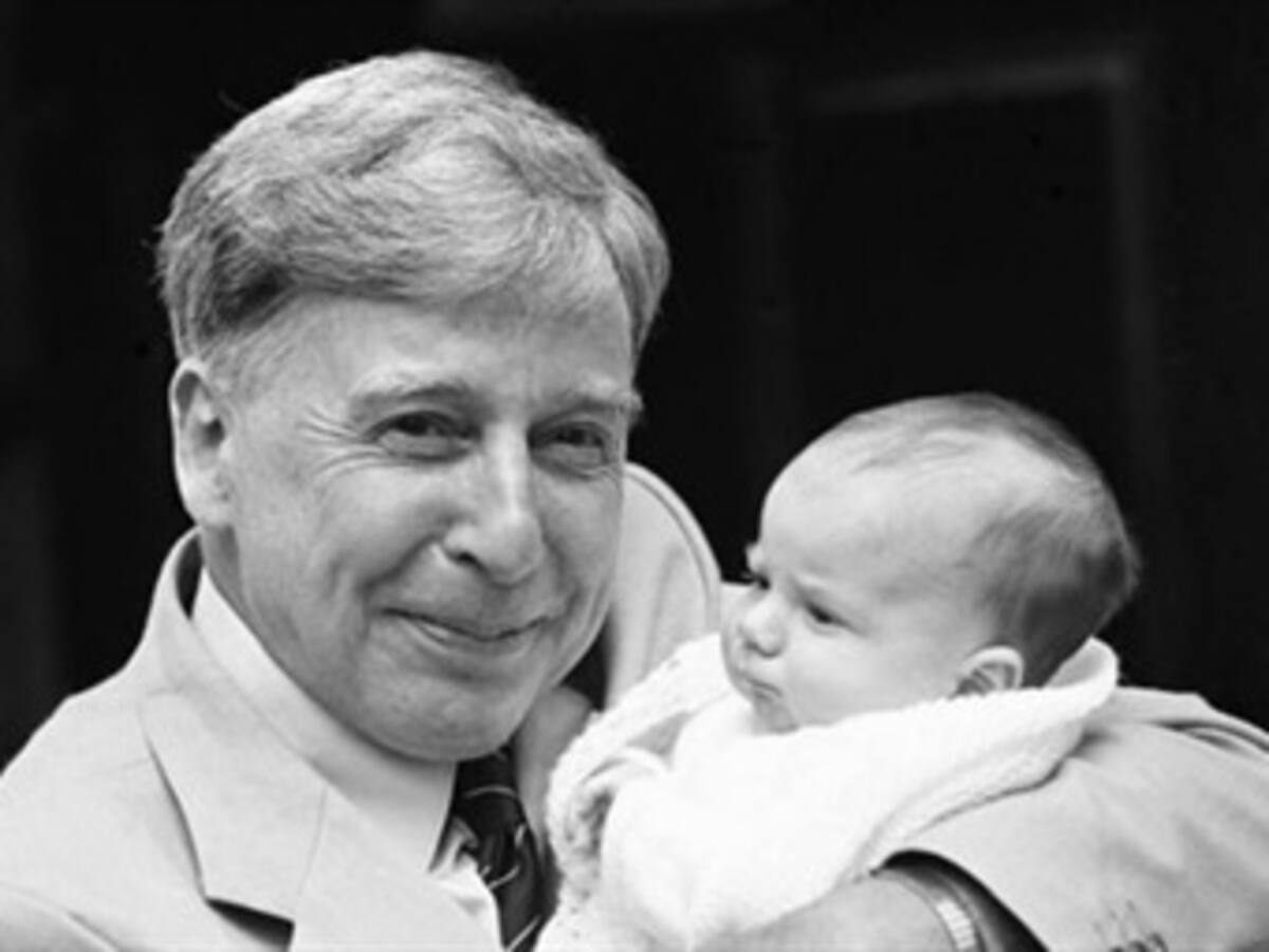 Muere el Nobel británico Robert Edwards, pionero de la fecundación in vitro
