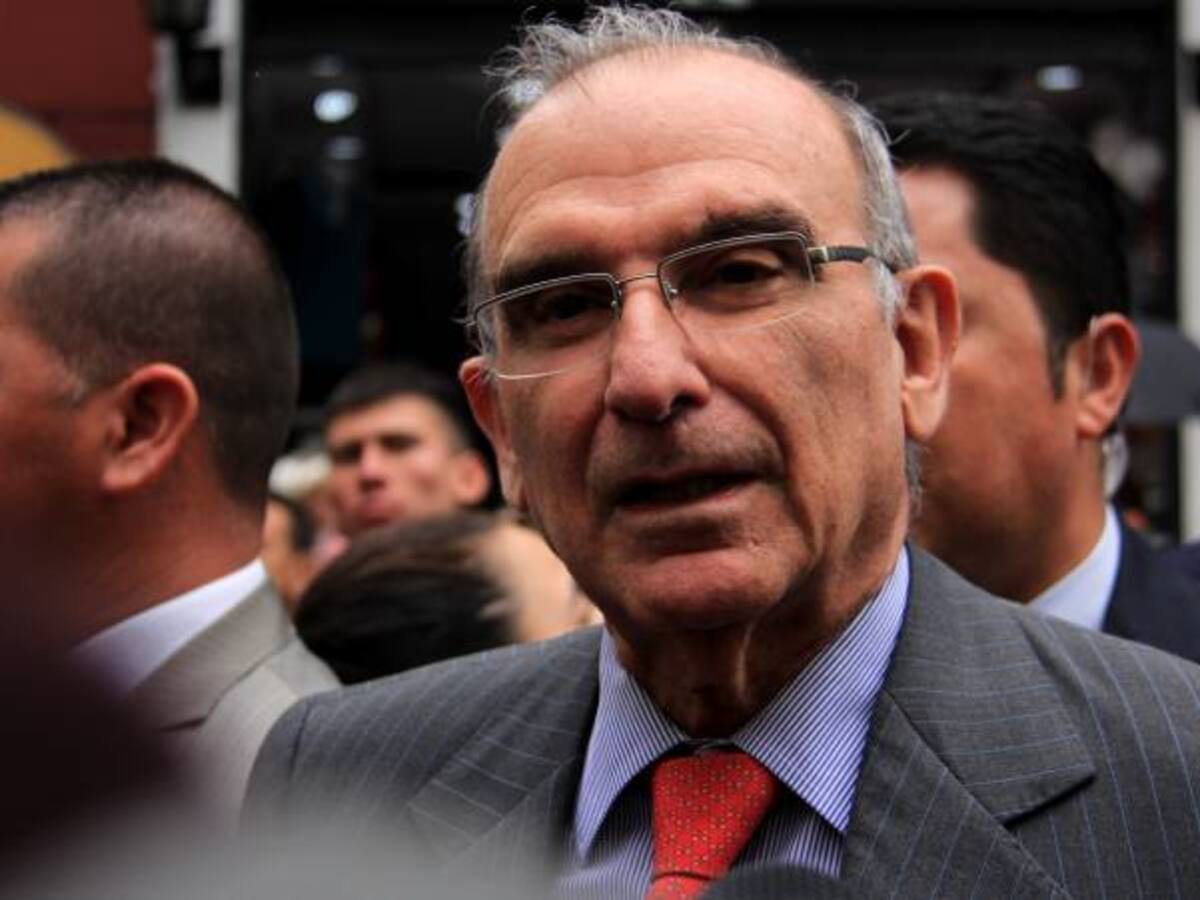 400 líderes le piden a De La Calle que se lance a la presidencia