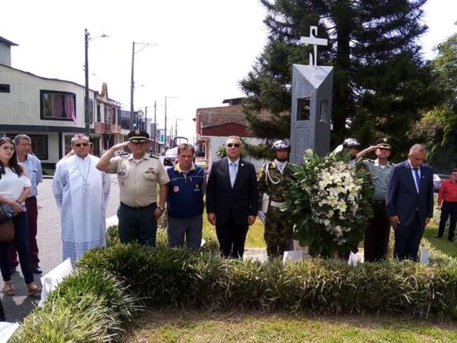 En el barrio La Brasilia se cumplió homenaje a las víctimas del terremoto