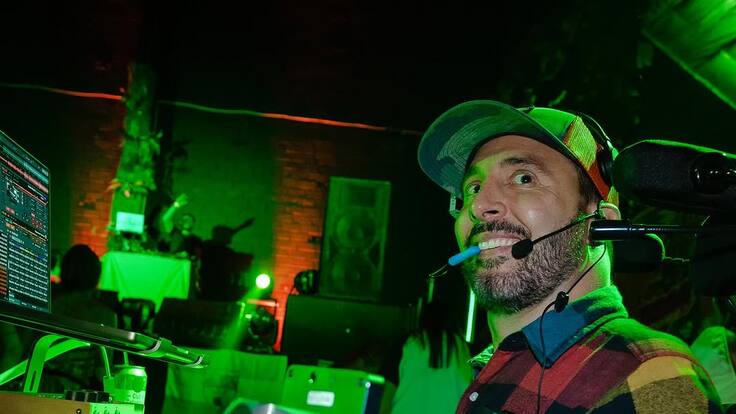Ex ciclista, ahora DJ