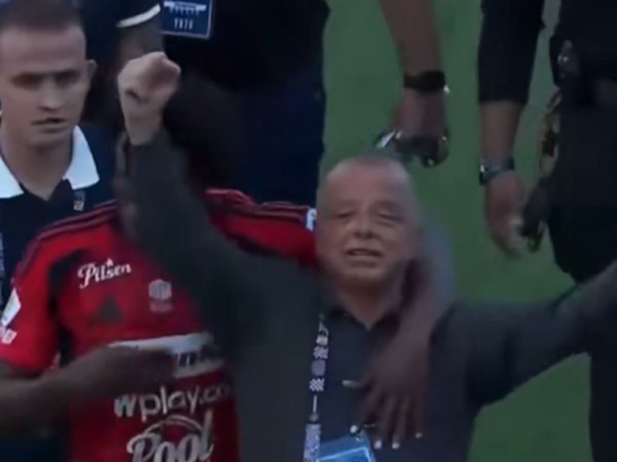 Raúl Giraldo se disculpa con la hinchada del DIM tras polémicos gestos y anuncia inesperada decisión