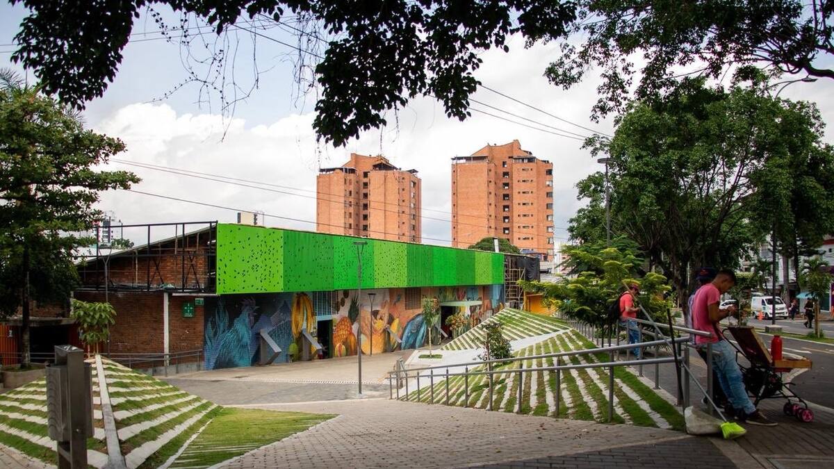Vendedores de las plazas San Francisco y Guarín protestarán por demoras en las obras