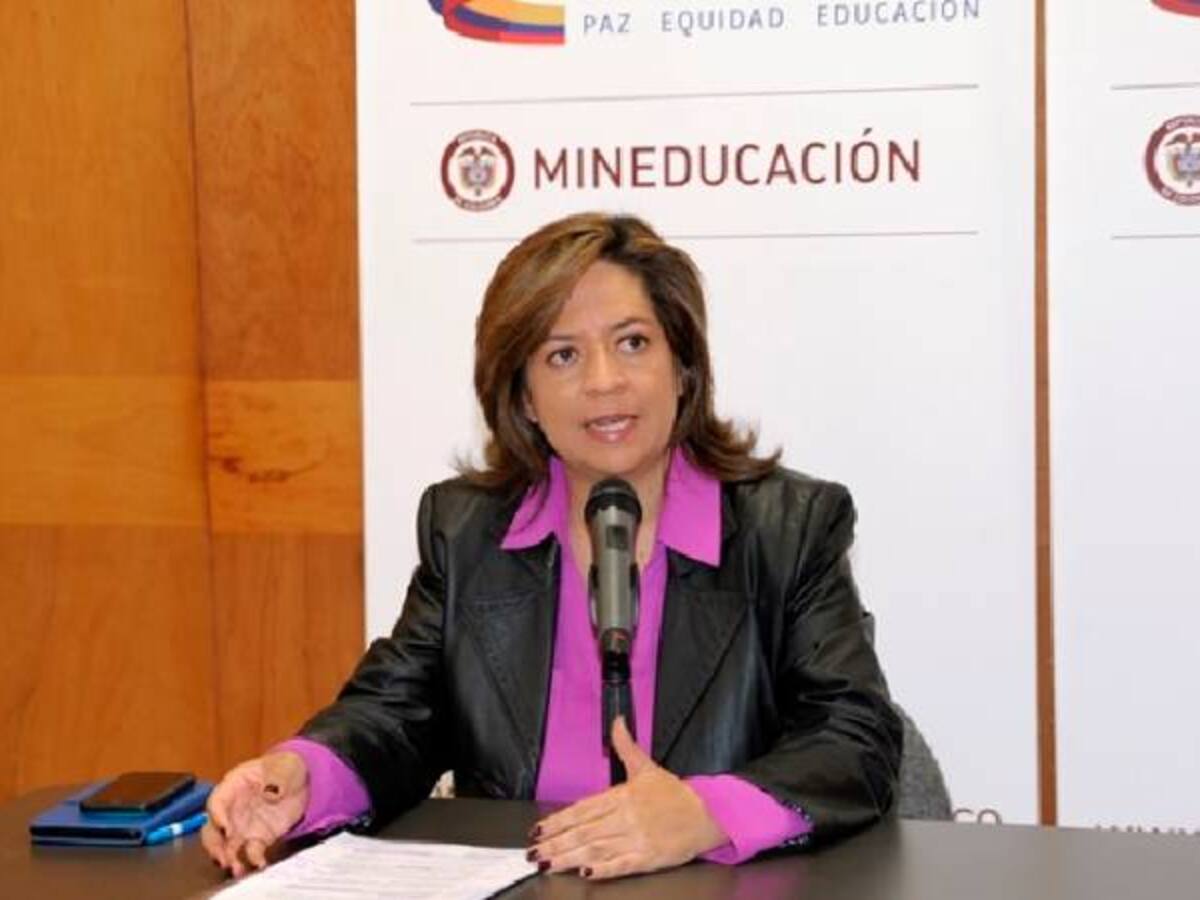 Profesores tendrán 4.500 becas para maestrías