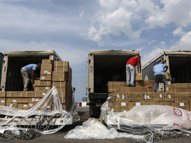 Gobiernos de Colombia y EE.UU. entregan alimentos a venezolanos en Cúcuta