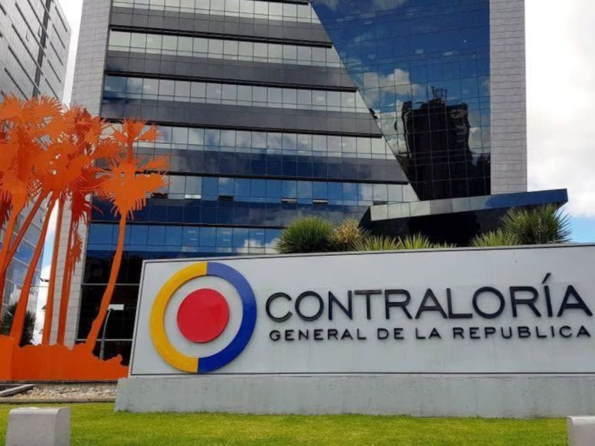 Solo quedan dos candidatos con opción para la Contraloría General