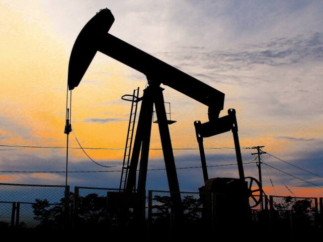 Petroleras pidieron a Santos reducir impuestos y recaudos para reactivar el sector