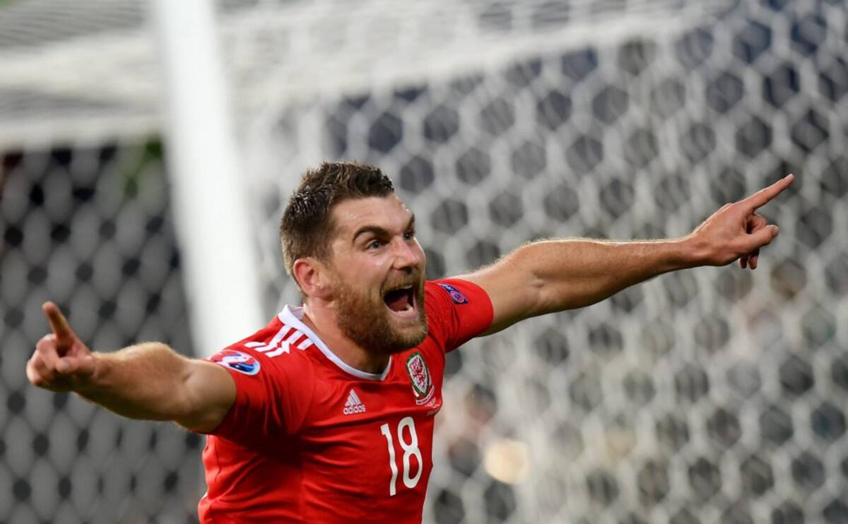 Vokes, el autor del tercer gol que aseguró la clasificación de Gales