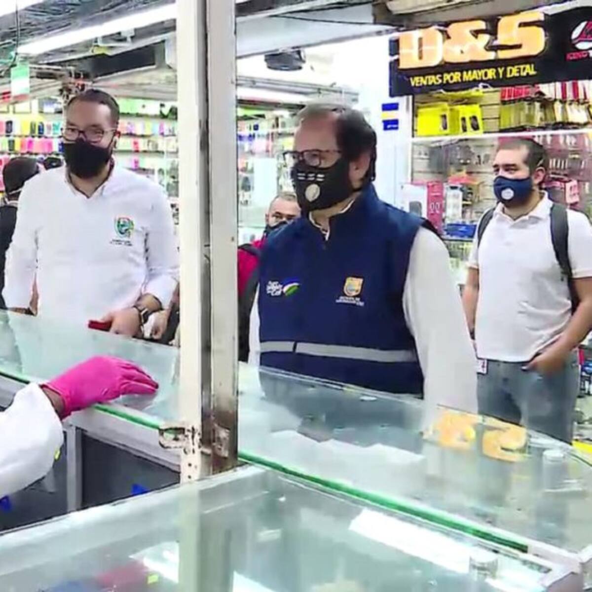 Caleños ya pueden hacer compras en el Centro