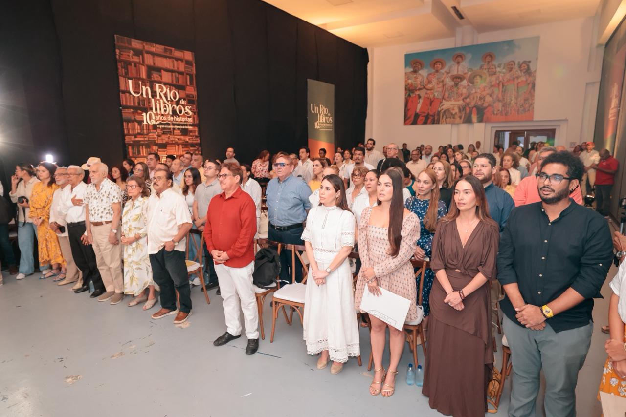 Acto inaugural de la Feria "Un Río de Libros" 2025 en Montería.
