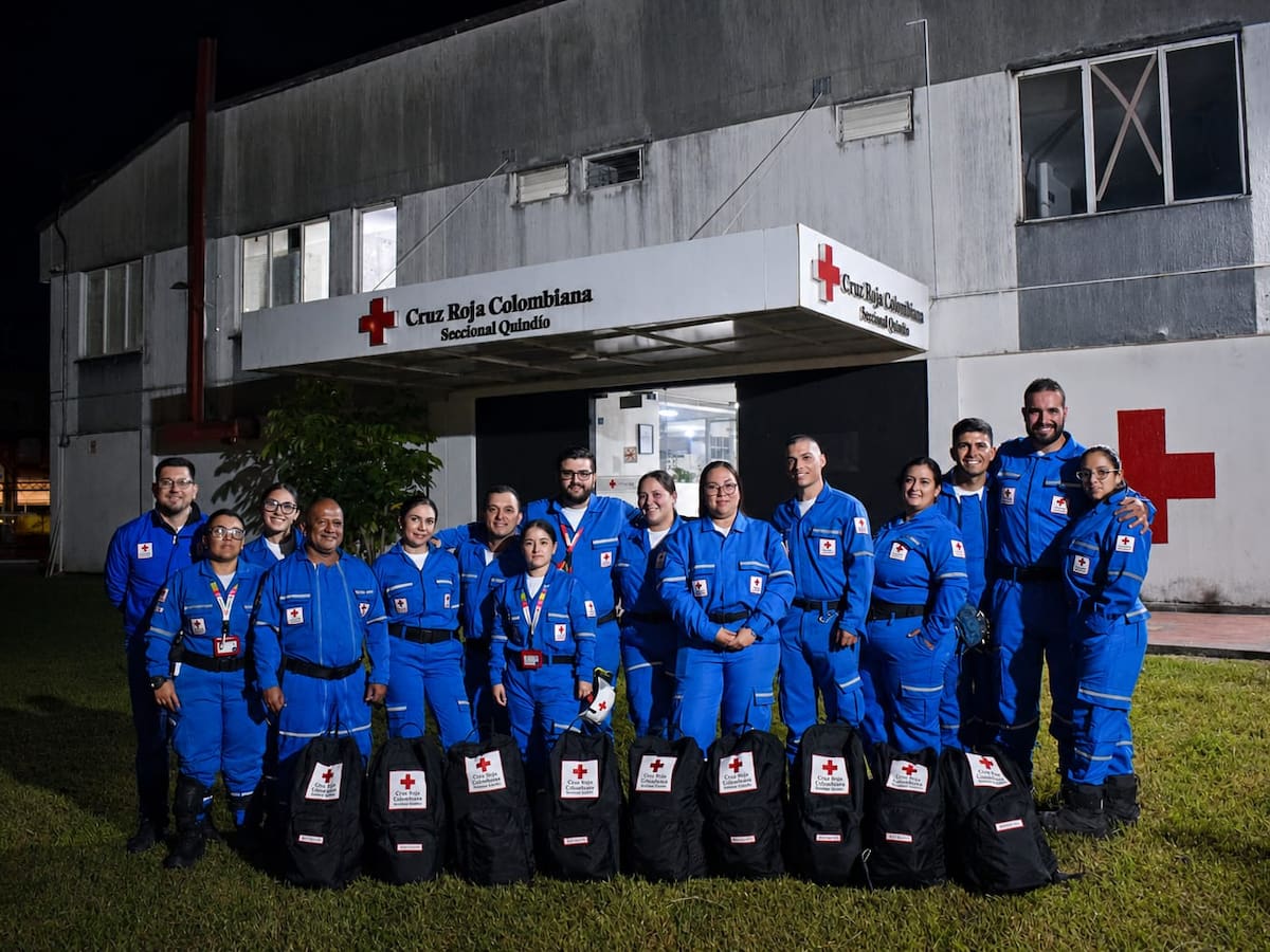Voluntarios de la Cruz Roja Quindío expertos en búsqueda y rescate rumbo a Venezuela