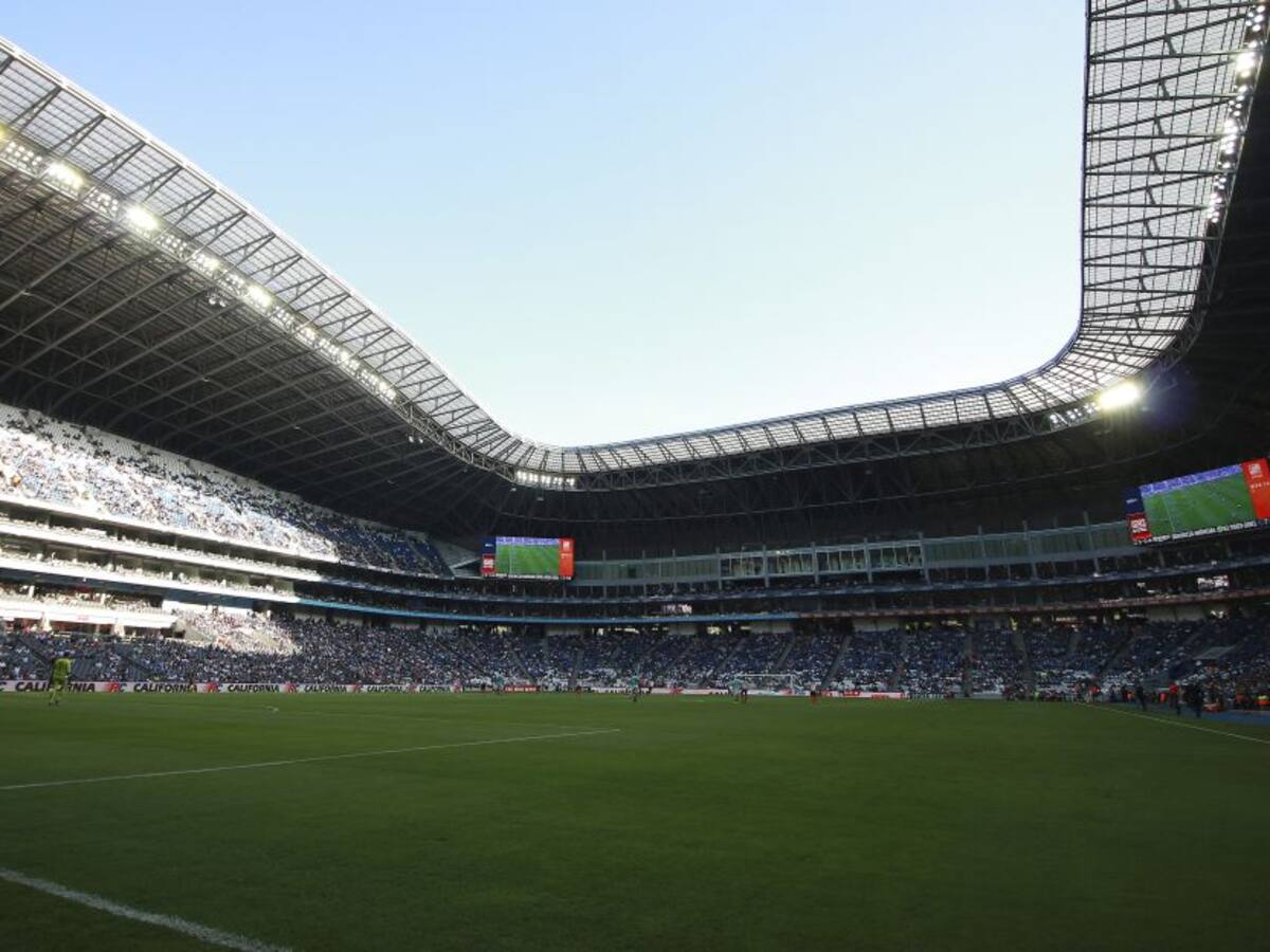 El fútbol mexicano queda suspendido por el coronavirus