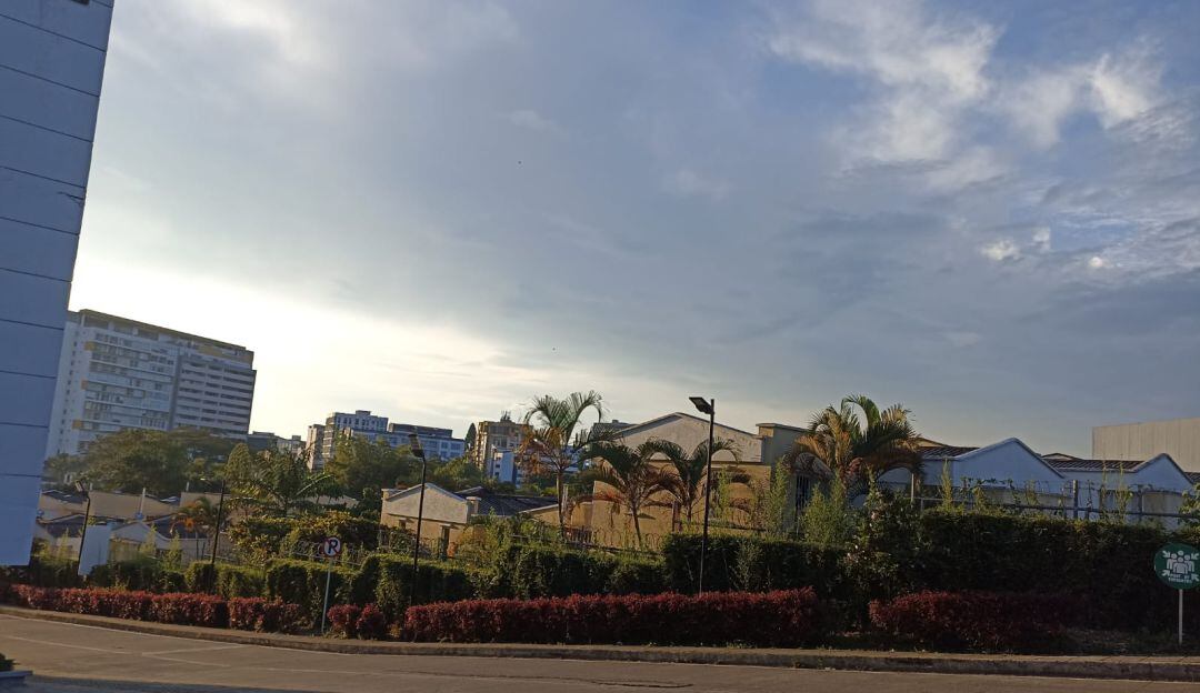 Días de cielo parcialmente nublado en Armenia