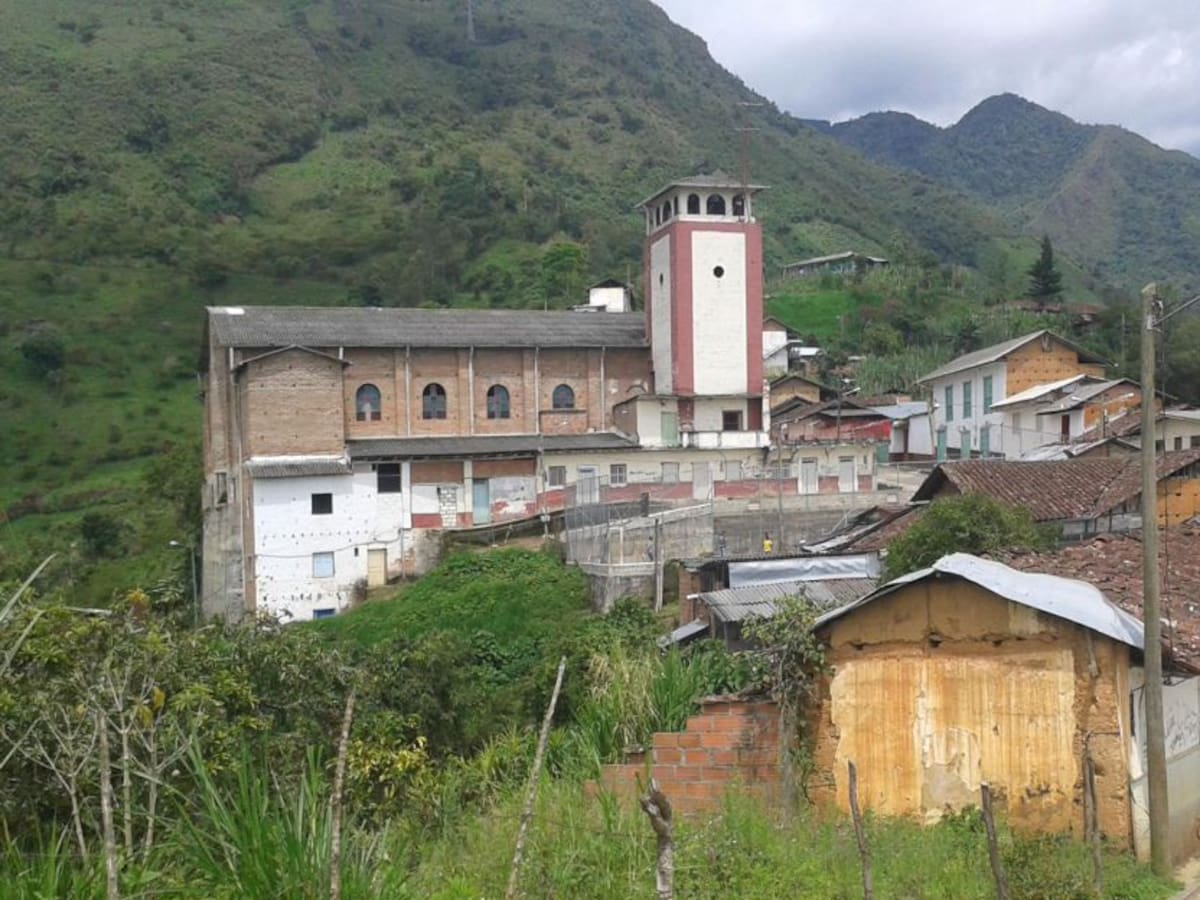 Luego del asesinato del campesino en Ochalí, dos familias se desplazaron
