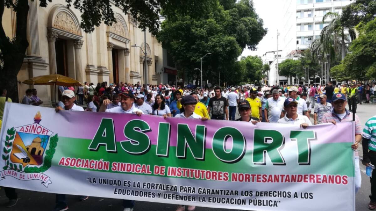 Tensión en magisterio por dificultades