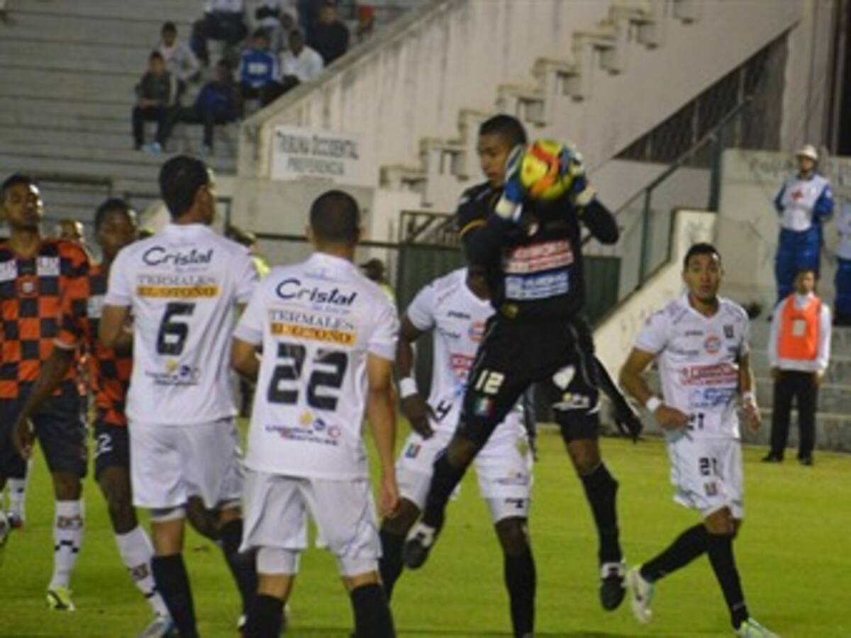 Once Caldas sorprendió a Boyacá Chicó y se llevó los puntos de Tunja