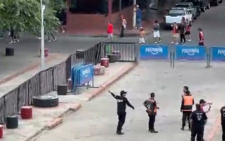 Disturbios durante el clásico del oriente. / Foto: Caracol Radio.