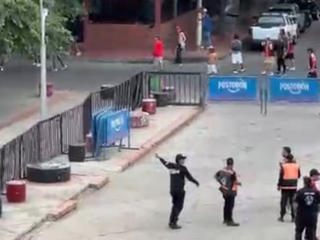 Disturbios durante el clásico del oriente. / Foto: Caracol Radio.
