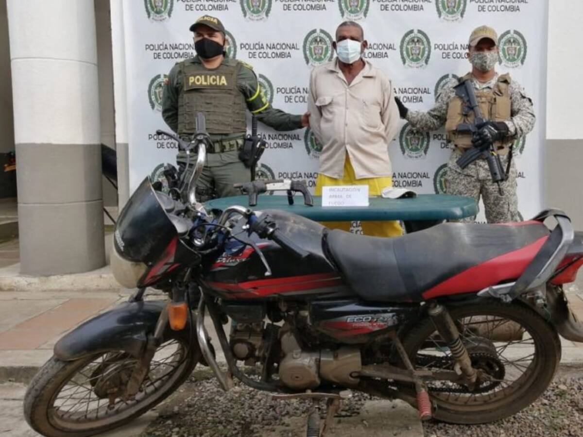 Cae presunto responsable de grafitis alusivos a las autodefensas en Bolívar