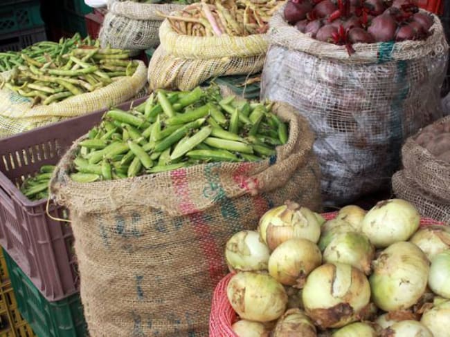 Siguen bajando los precios de los alimentos en el país