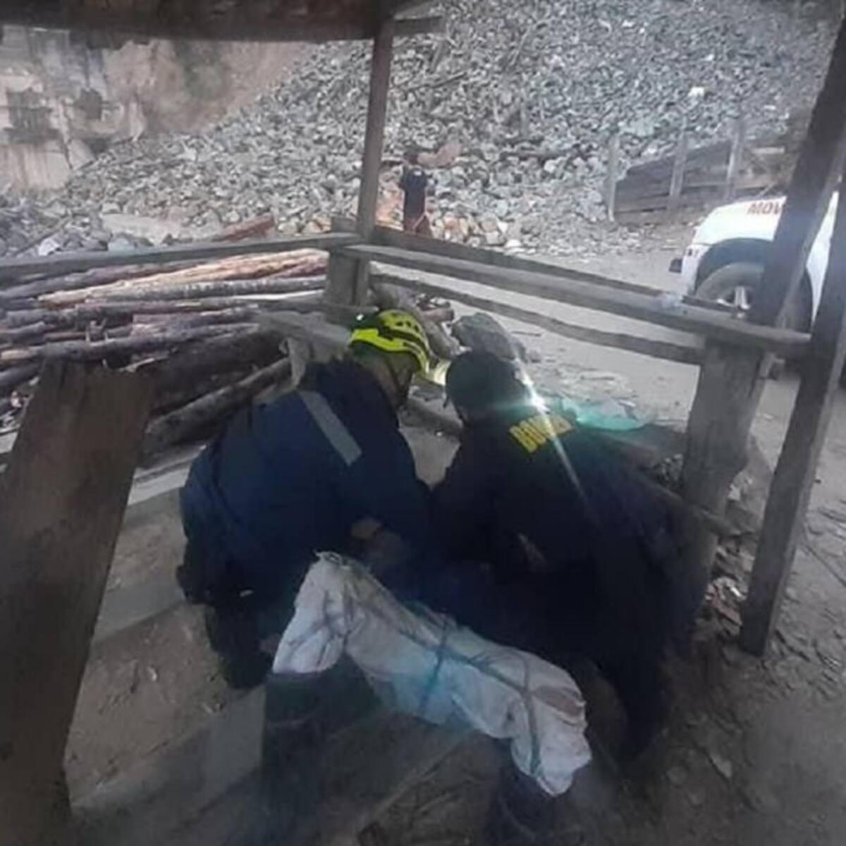 Roca impactó a un hombre cuando se movilizaba por vías de Marmato, Caldas