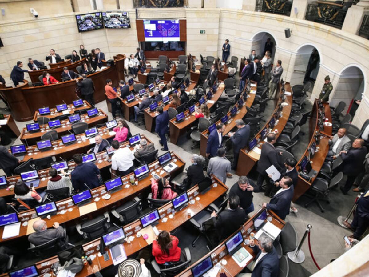 ¿Quién es Iván Name? nuevo presidente del Senado de la República
