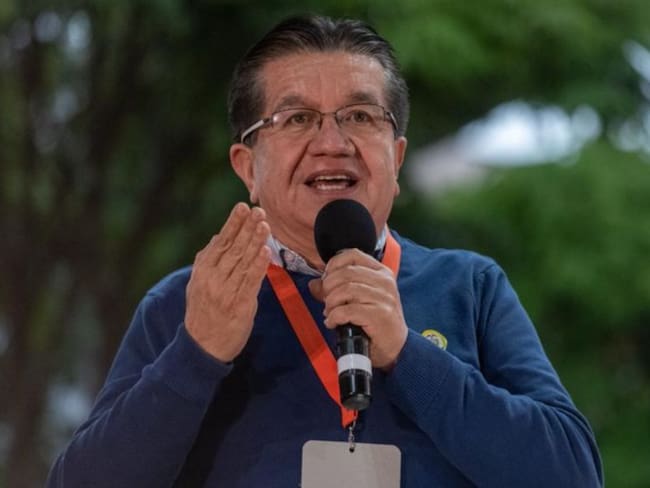 Fernando Ruíz, ministro de Salud. 