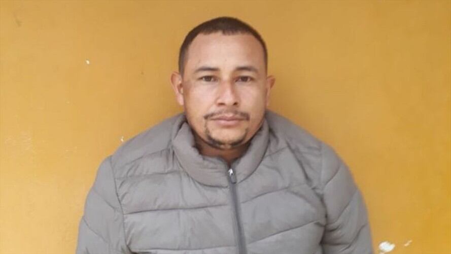 La captura de alias Camilo se presentó en momentos en que pretendía atacar y asesinar a un comerciante en el municipio de Remedios. Foto: Policía Nacional