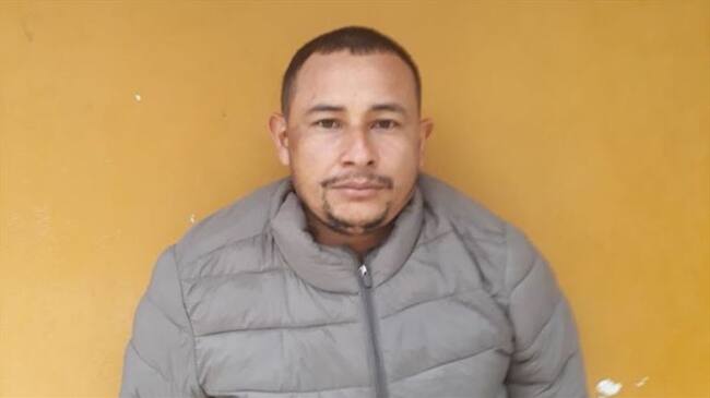 La captura de alias Camilo se presentó en momentos en que pretendía atacar y asesinar a un comerciante en el municipio de Remedios. Foto: Policía Nacional