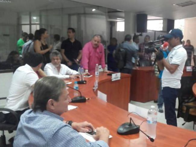 Simulando un accidente roban vehículo de concejal en Barranquilla