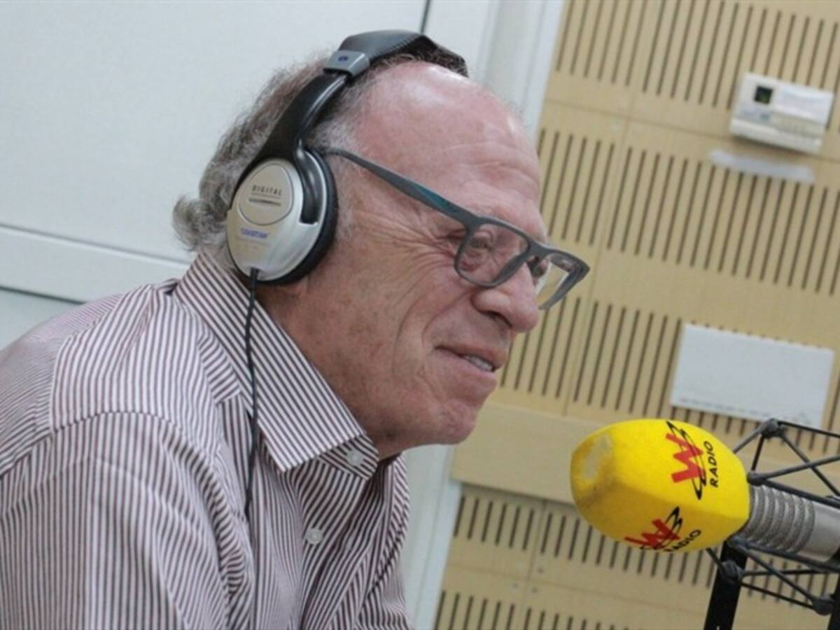 El periodismo libre es consustancial a la democracia: Enrique Santos