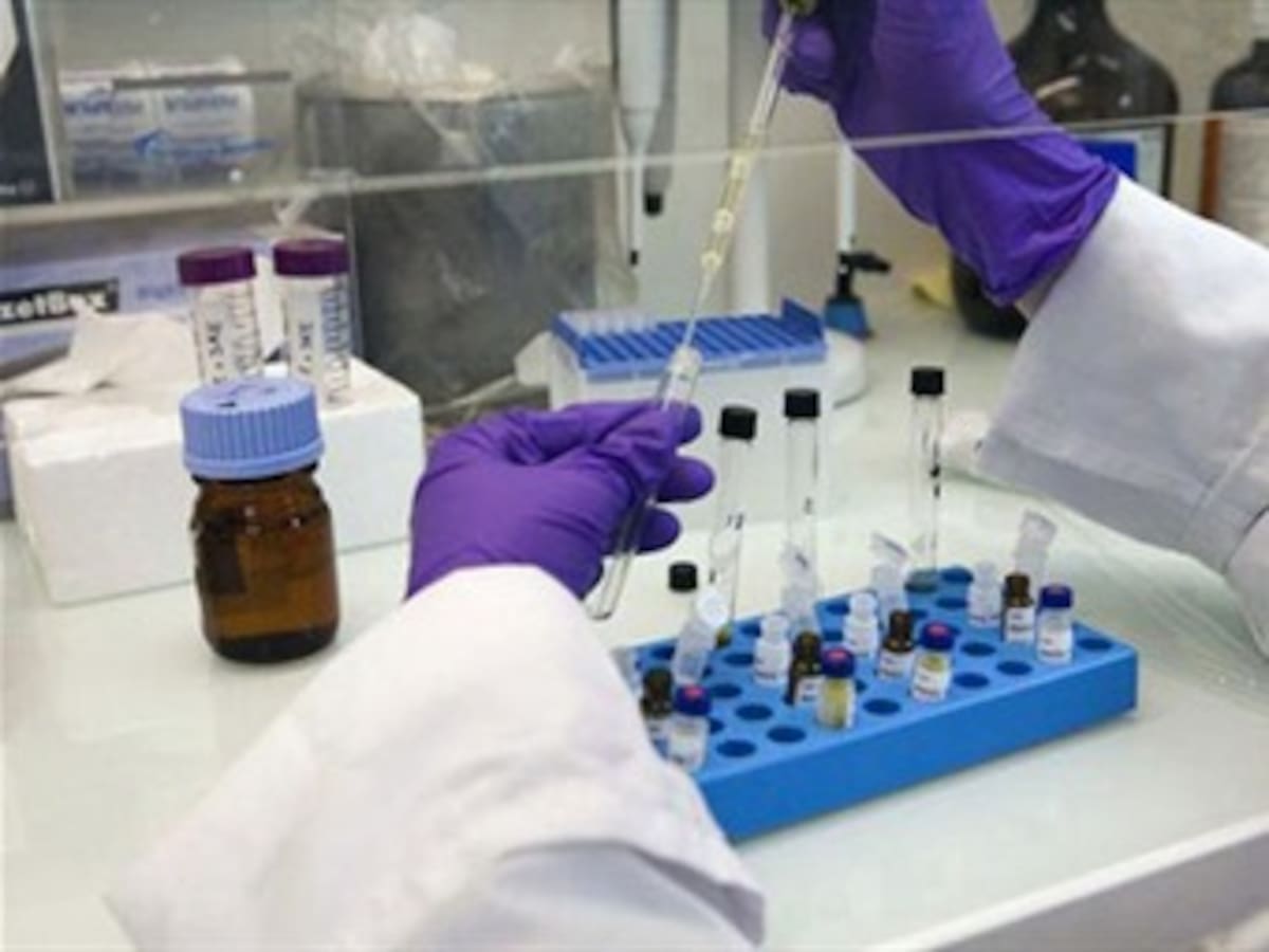 Hospital San Vicente de Medellín revela avances contra cáncer intraocular infantil