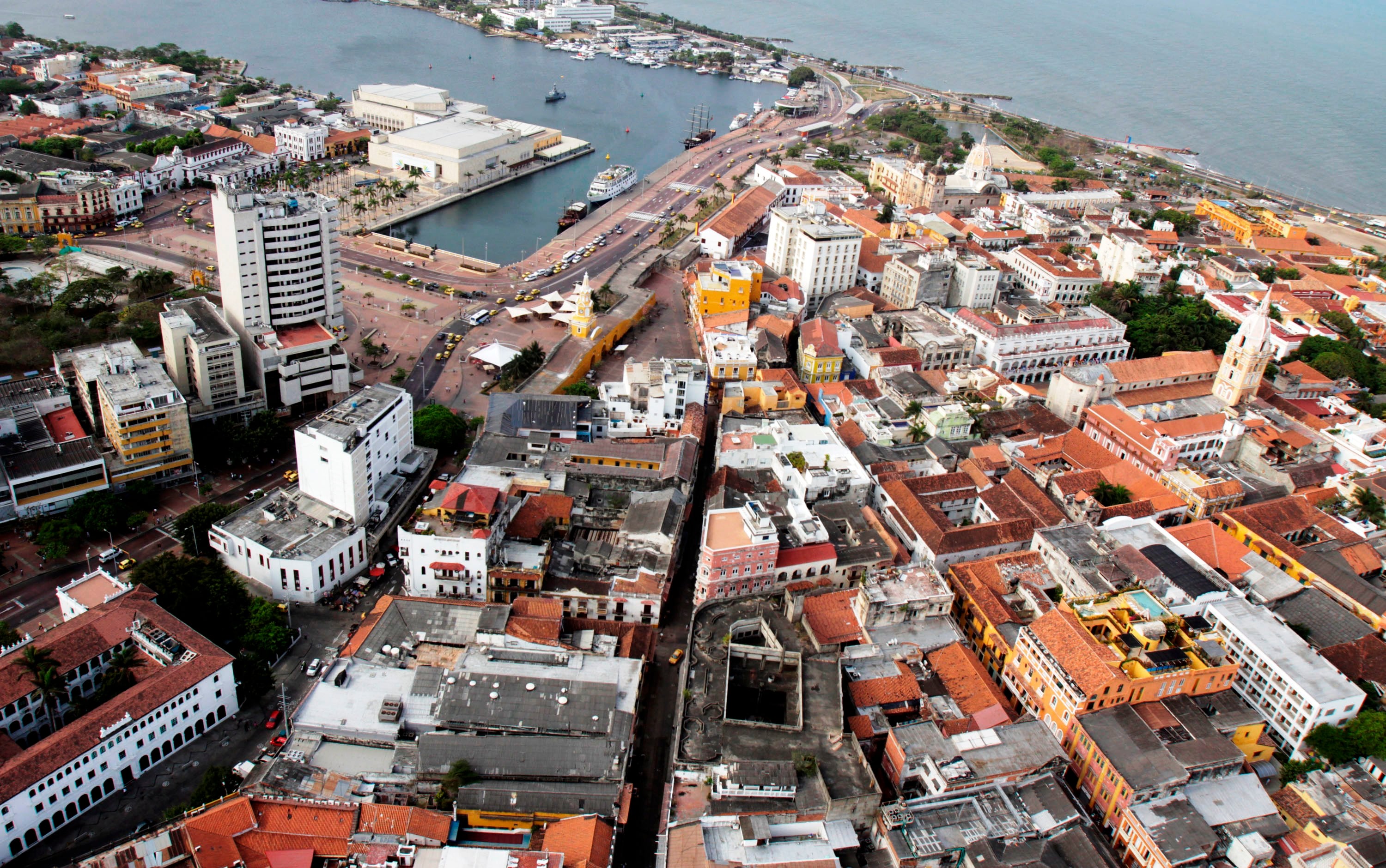 La ciudadanía en general identifica oportunidades de mejora en seguridad, empleo y salud