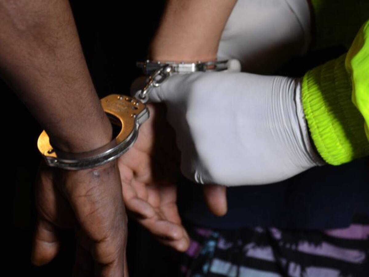 Capturan a dos soldados con 126 kilos de droga en Antioquia