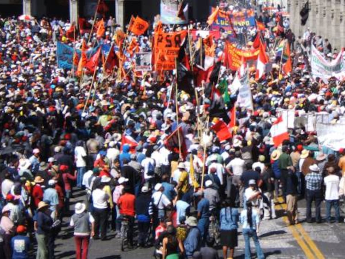 Con masiva manifestación, Perú dijo ¡no más corrupción!