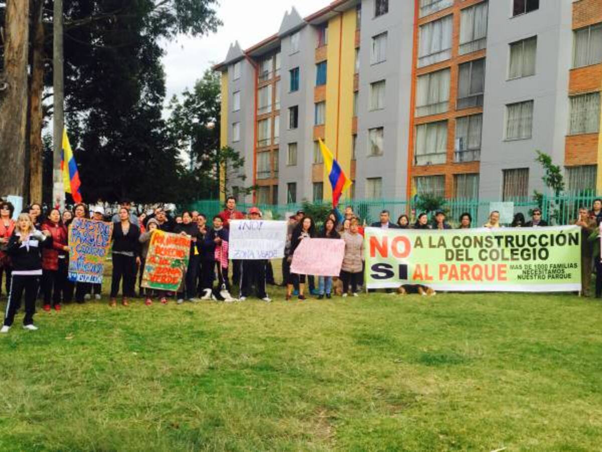 Habitantes de conjunto residencial en Bogotá se oponen a construcción de un colegio
