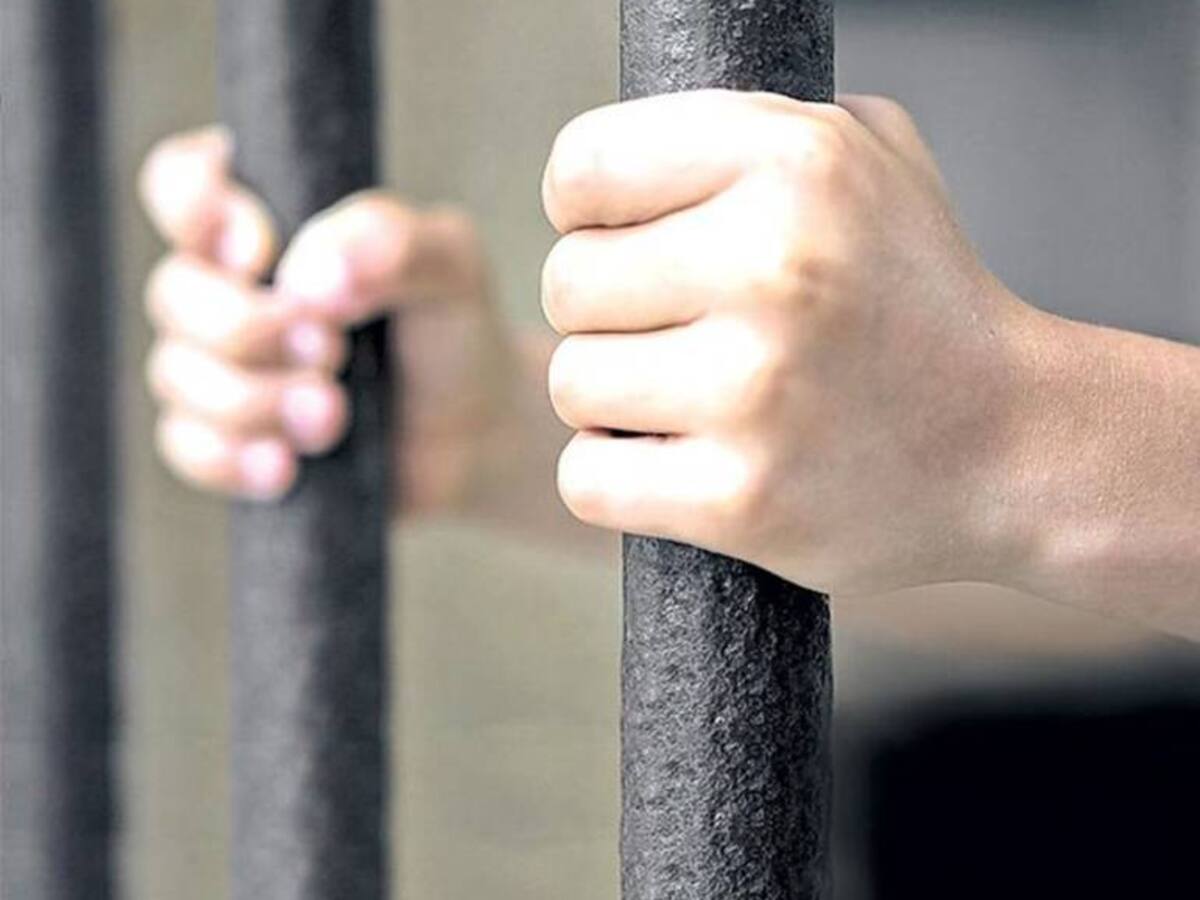 Detienen a un hombre que agredía a su madre en Cartagena