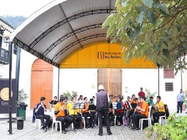 Filarmónica brinda una oportunidad para niños y jóvenes en la música