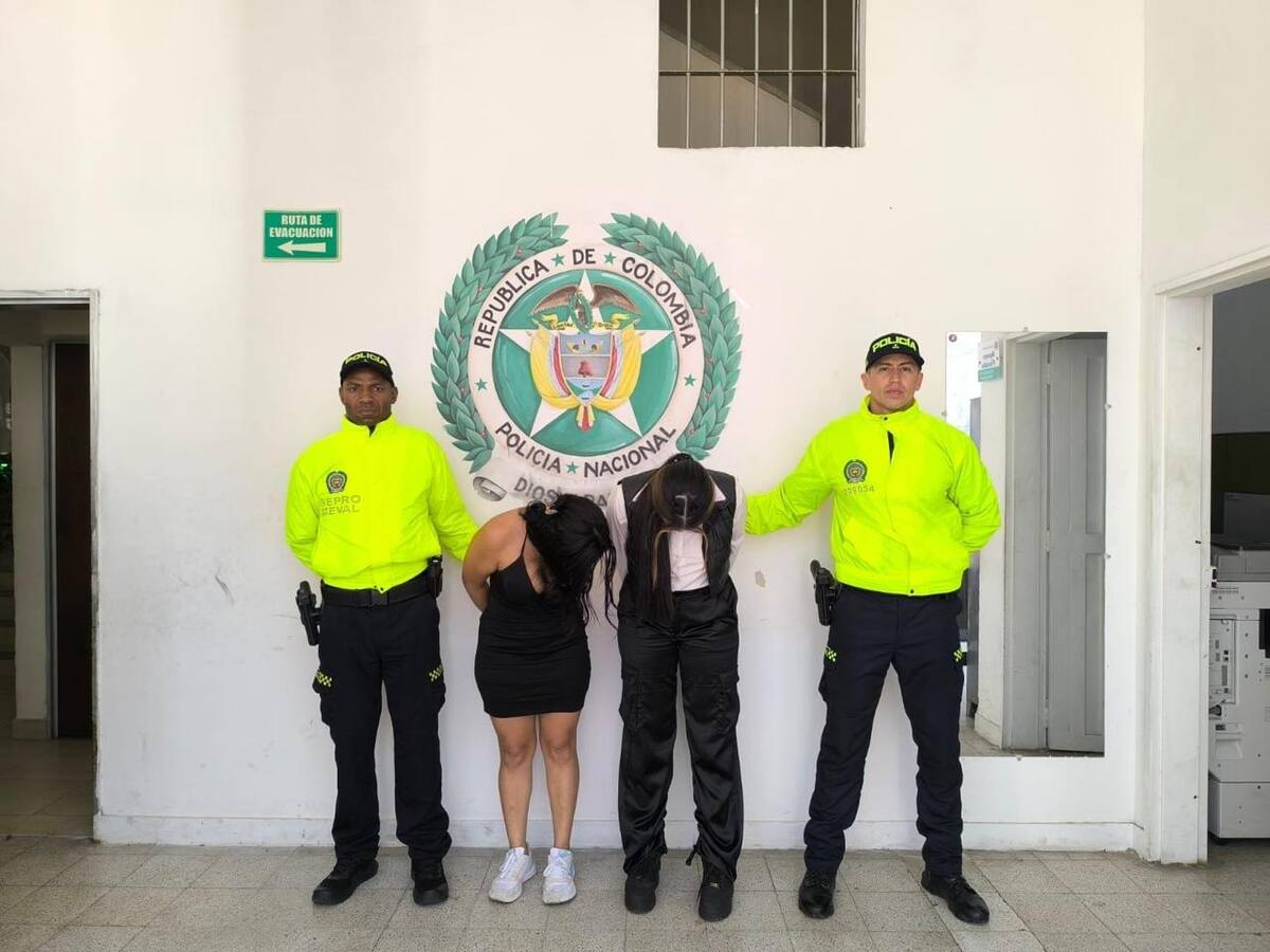 Capturaron 2 mujeres por contactar en apps a turistas, drogarlos y robarles en Medellín